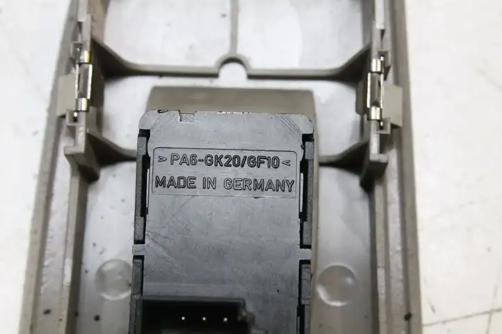 BMW 1 E81 E87 (2004 - 2011) 6970249 Кнопка стеклоподъемников — фото 3