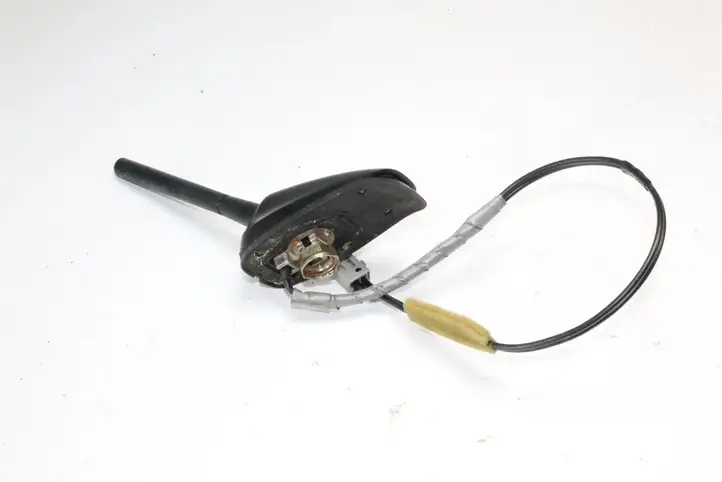 Honda Civic (2006 - 2011) GPS антенна — фото 1