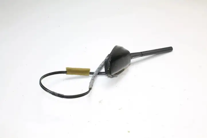 Honda Civic (2006 - 2011) GPS антенна — фото 2