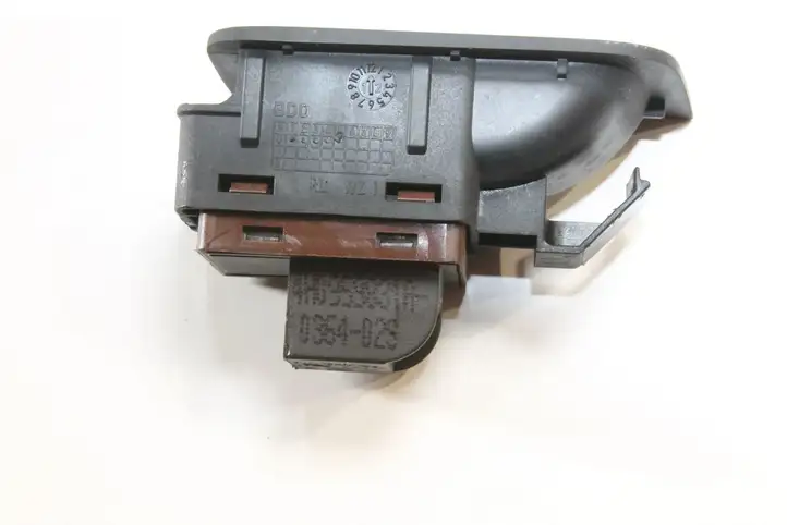Audi A7 S7 4G (2010 - 2014) 4G8959830 Кнопка закрытия багажника — фото 4