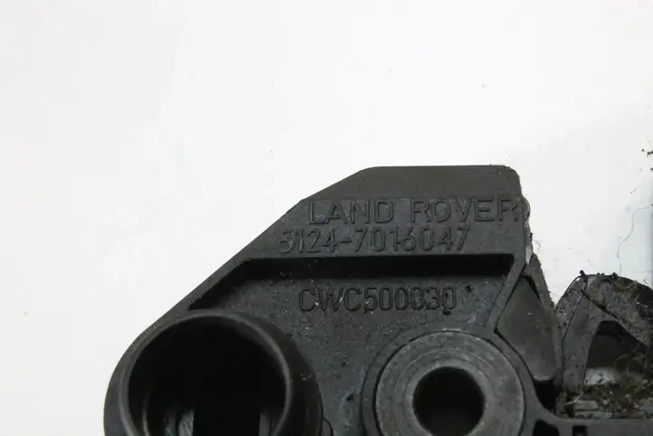 Land Rover Discovery 3 - LR3 (2004 - 2009) 51247016047 Замок крышки багажника — фото 3