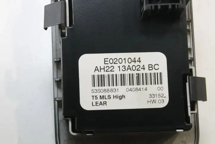Land Rover Discovery 4 - LR4 (2009 - 2013) AH2213A024BC Включатель фонарей — фото 3