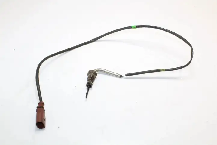 Volkswagen PASSAT CC (2008 - 2012) 03L906088BD Датчик температуры масла — фото 1