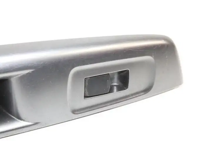 Subaru Forester SH (2008 - 2013) Кнопка стеклоподъемников — фото 3