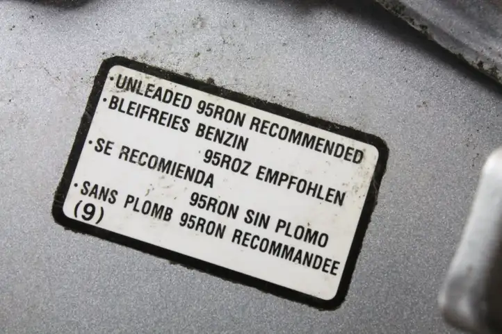 Subaru Forester SH (2008 - 2013) Отделка лючка топливного бака — фото 4