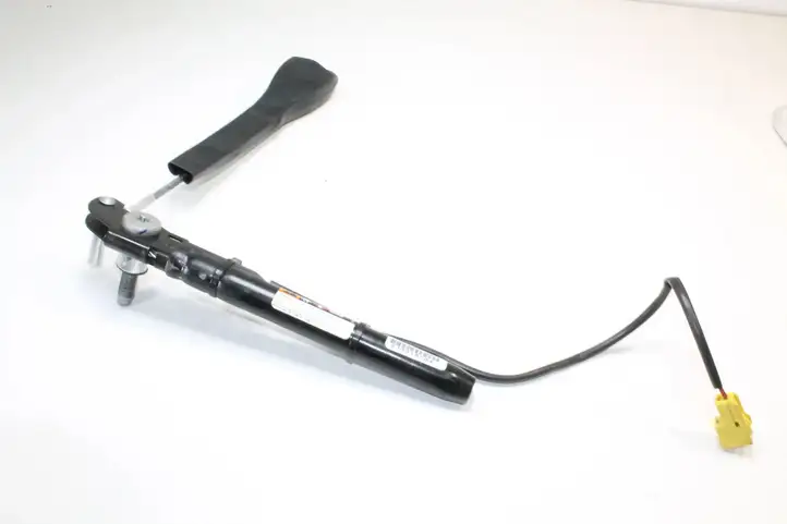Opel Antara (2011 - 2017) Замок переднего ремня — фото 1