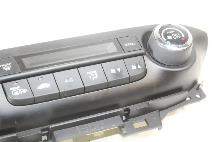 Honda CR-V (2009 - 2012) 79600T1GE6 Управление климат контролем — фото 3
