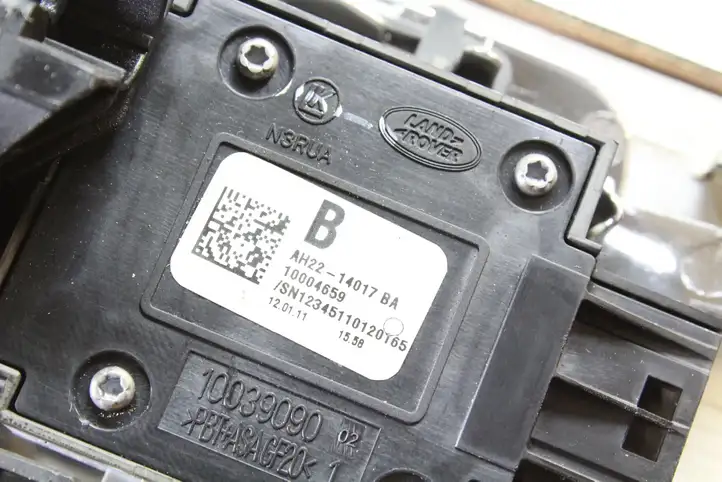 Land Rover Range Rover Sport L494 (2009 - 2013) AH2214017BA Внутренняя ручка двери — фото 7