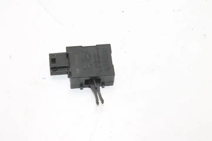 Mercedes-Benz SLK R171 (2005 - 2011) A0025424219 Реле аварийных фонарей — фото 2