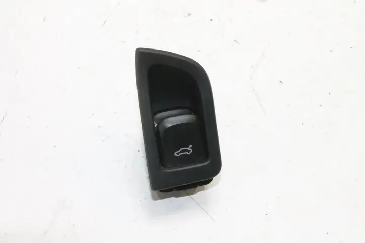 Audi A5 8T 8F (2007 - 2011) 8T2959830 Кнопка закрытия багажника — фото 1