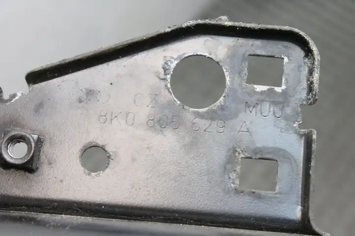 Audi A5 8T 8F (2007 - 2011) 8K0805629A Другая часть кузова — фото 5