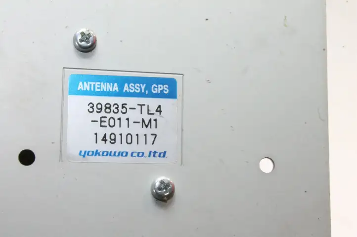 Honda Accord (2008 - 2016) 39835TL4E011M1 GPS антенна — фото 3