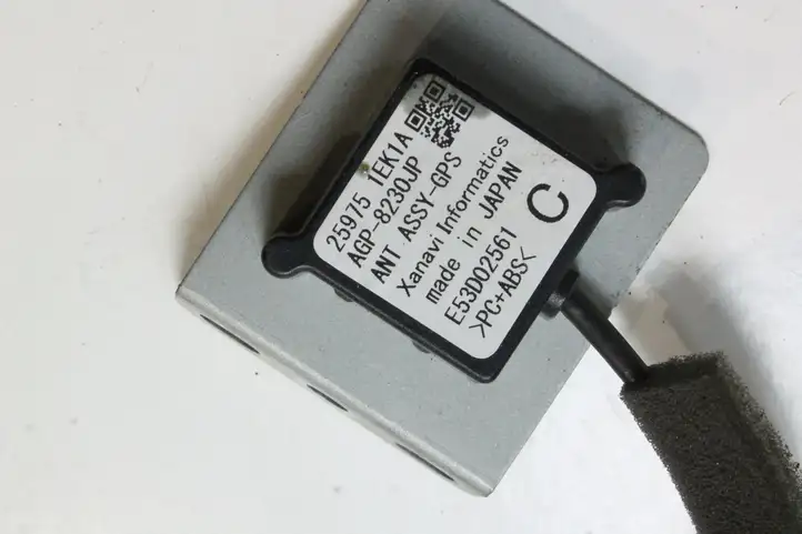 Nissan 370Z (2008 - 2014) 259751EK1A GPS антенна — фото 4