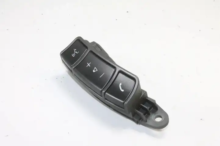 BMW 7 E65 E66 (2001 - 2008) 6911585 Кнопки на рулевом колесе — фото 1