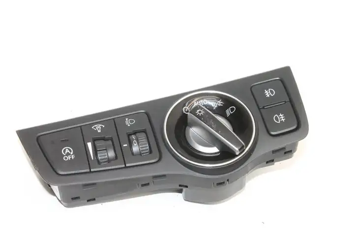 Hyundai i40 (2011 - ) 933003Z970 Включатель фонарей — фото 1