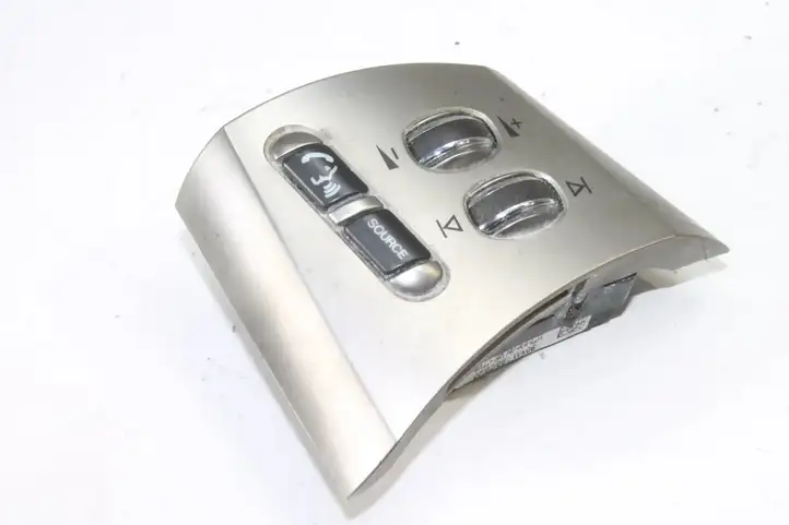 Jaguar XF X250 (2007 - 2015) 8X2314K147AA Кнопки на рулевом колесе — фото 1