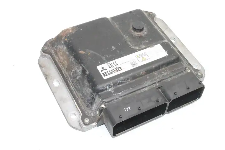 Mitsubishi Outlander (2012 - 2014)  2757001723 Блок управления двигателя