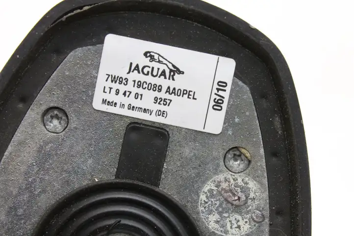 Jaguar XF X250 (2007 - 2015) 7W9319C089AA GPS антенна — фото 4