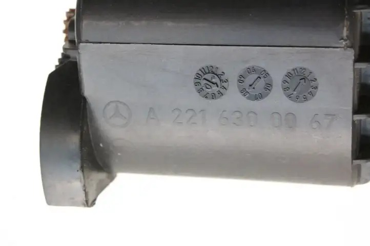Mercedes-Benz S W221 (2005 - 2013) A2215840117 Отделка лючка топливного бака — фото 6