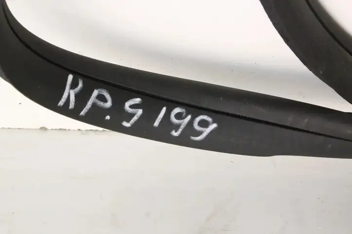 Mercedes-Benz CLA C117,X117,W117 (2013 - 2019) Уплотнитель задней двери — фото 4