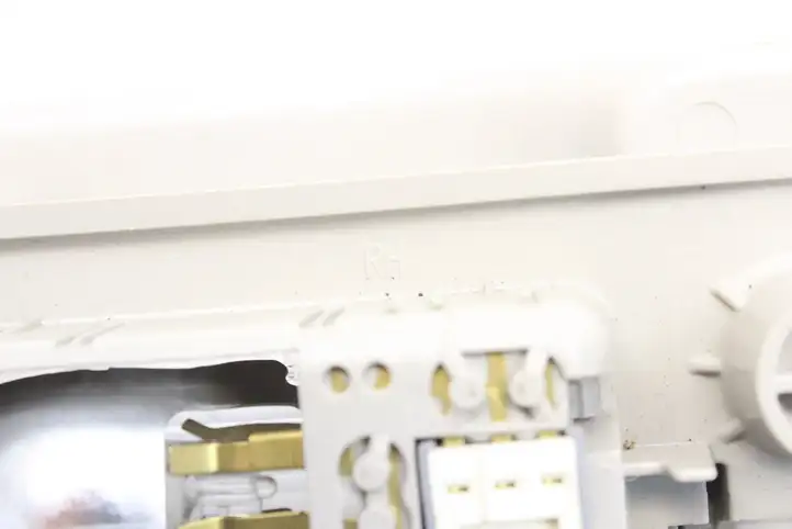 Chrysler 300 - 300C (2005 - 2011) 829880 Потолочная ручка задняя — фото 3