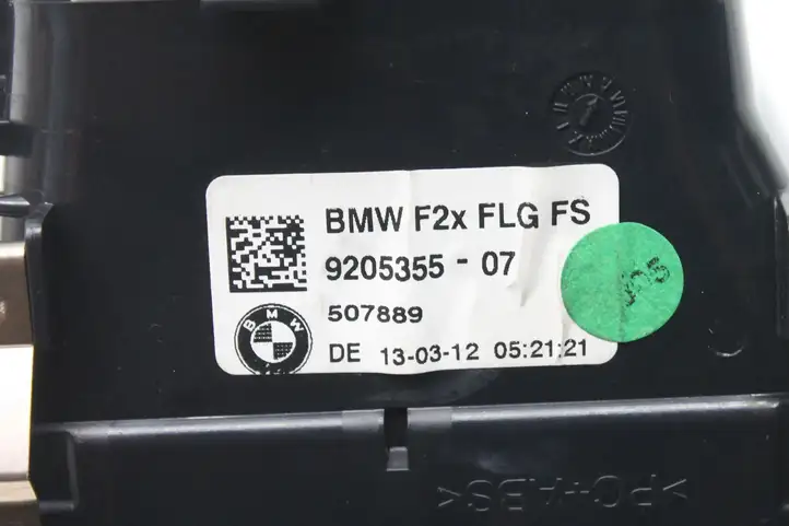 BMW 1 F20 F21 (2011 - 2019) 9205355 Воздушная решетка панели — фото 7