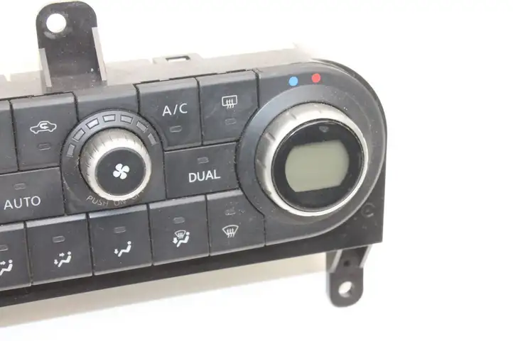 Nissan Qashqai (2010 - 2013) 27500JD40D Управление климат контролем — фото 3
