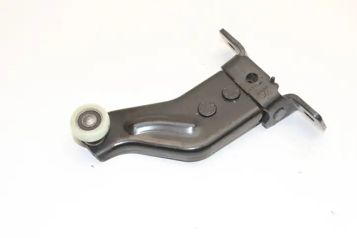Ford Focus Grand C-MAX (2010 - 2019) AM51U25028AF Другая часть кузова — фото 2