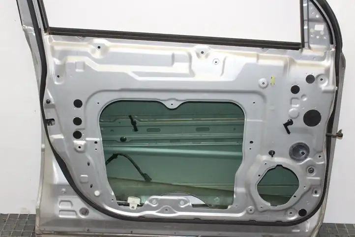 Nissan X-Trail T31 (2007 - 2014) Дверь — фото 3