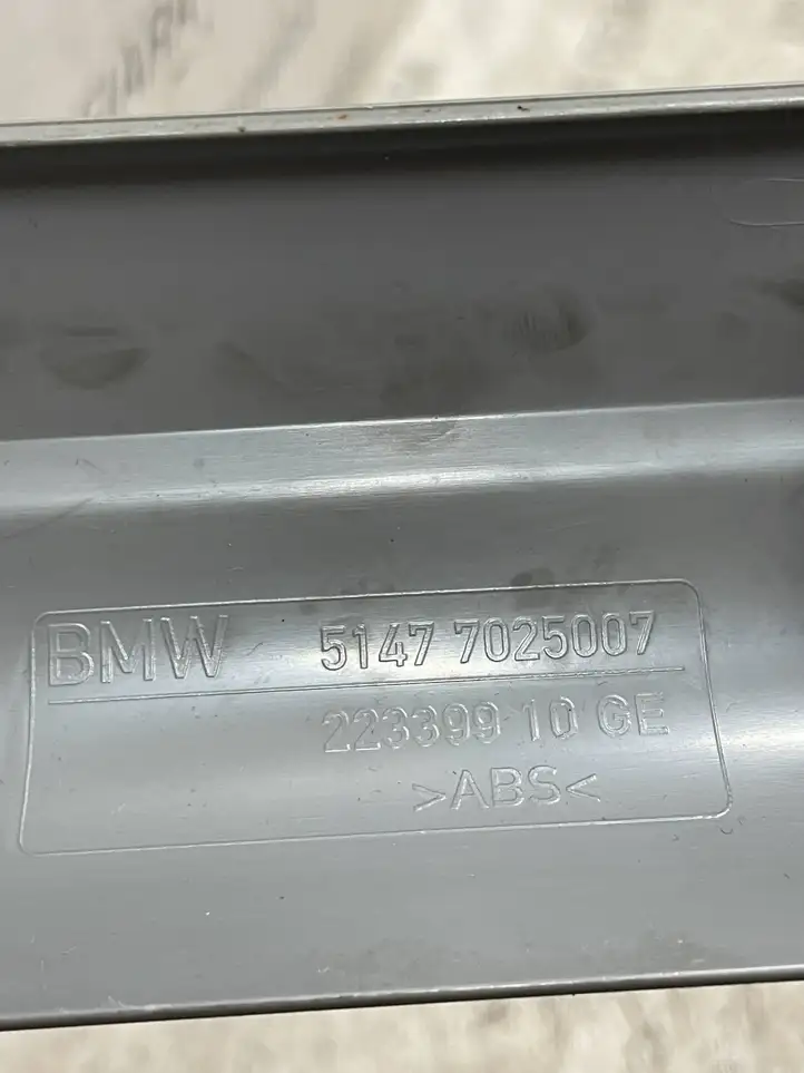 BMW 5 E60 E61 (2004 - 2010) 22339910 Накладка порога — фото 3
