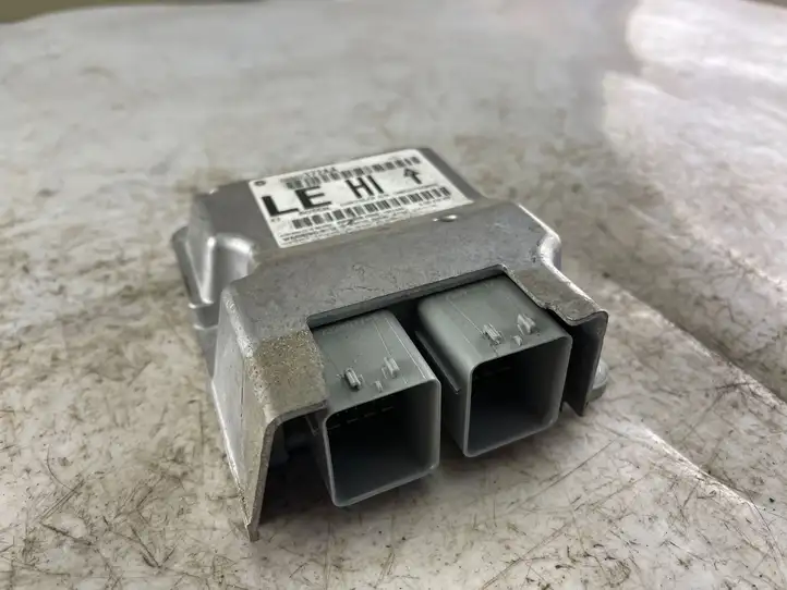 Chrysler 300 - 300C (2005 - 2011) 68002372aa Блок управления SRS — фото 1