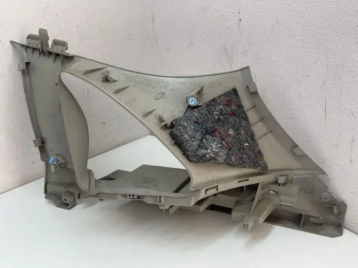 Renault Clio III (2005 - 2012) 8200611769 Верхняя обшивка стойки D — фото 3