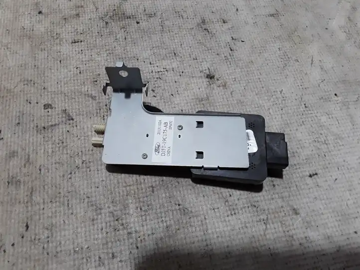 Ford Kuga II (2013 - 2019) DJ5T19C175AB GPS антенна — фото 2
