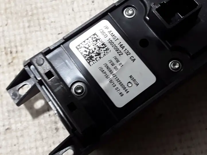 Ford Kuga II (2013 - 2019) AM5T14A132CA Кнопка стеклоподъемников — фото 2