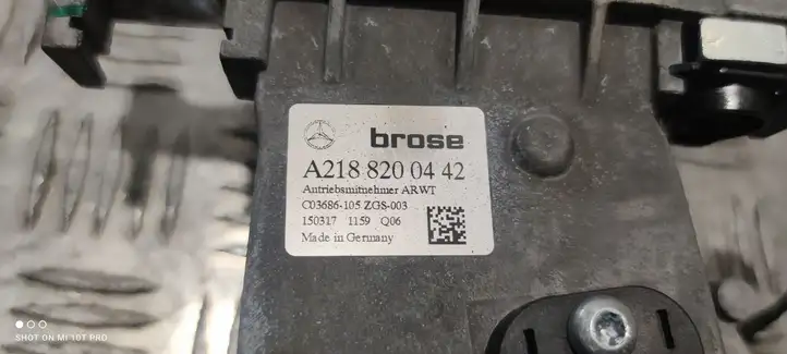 Mercedes-Benz E W212 (2009 - 2016) A2049050033 Доводчик крышки багажника — фото 5