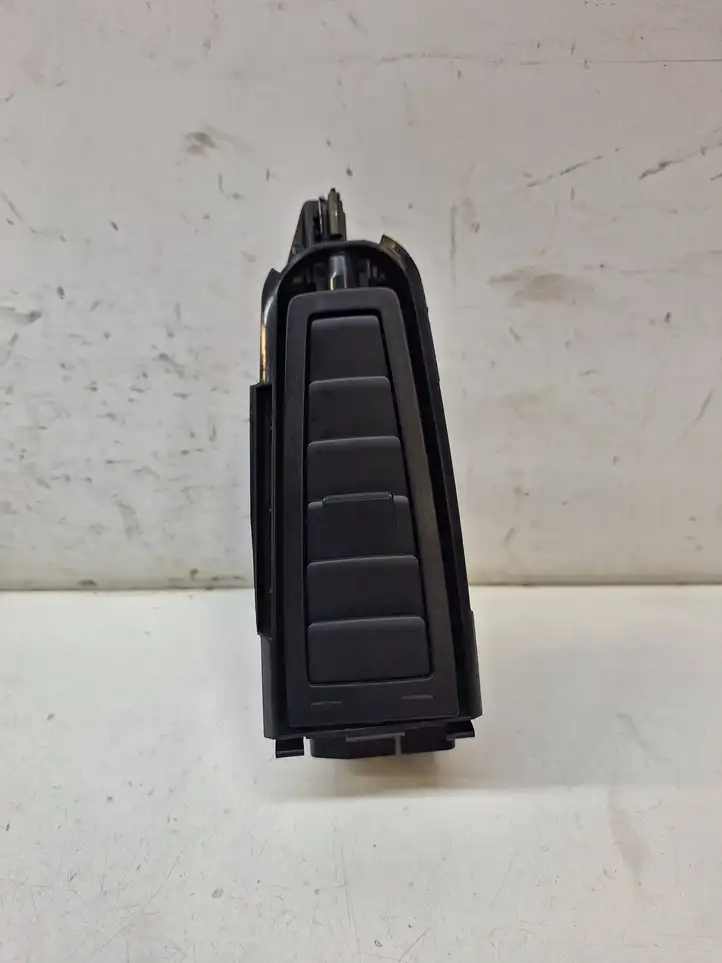 Citroen C4 I Picasso (2006 - 2013) 9657691577 Боковой воздушный дефлектор — фото 1