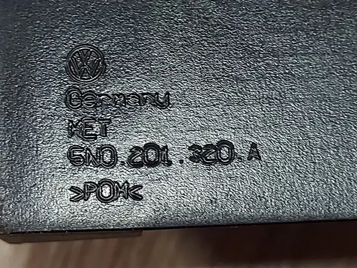 Volkswagen Tiguan (2007 - 2011) 5N0201320A Блок управления топливным насосом — фото 4
