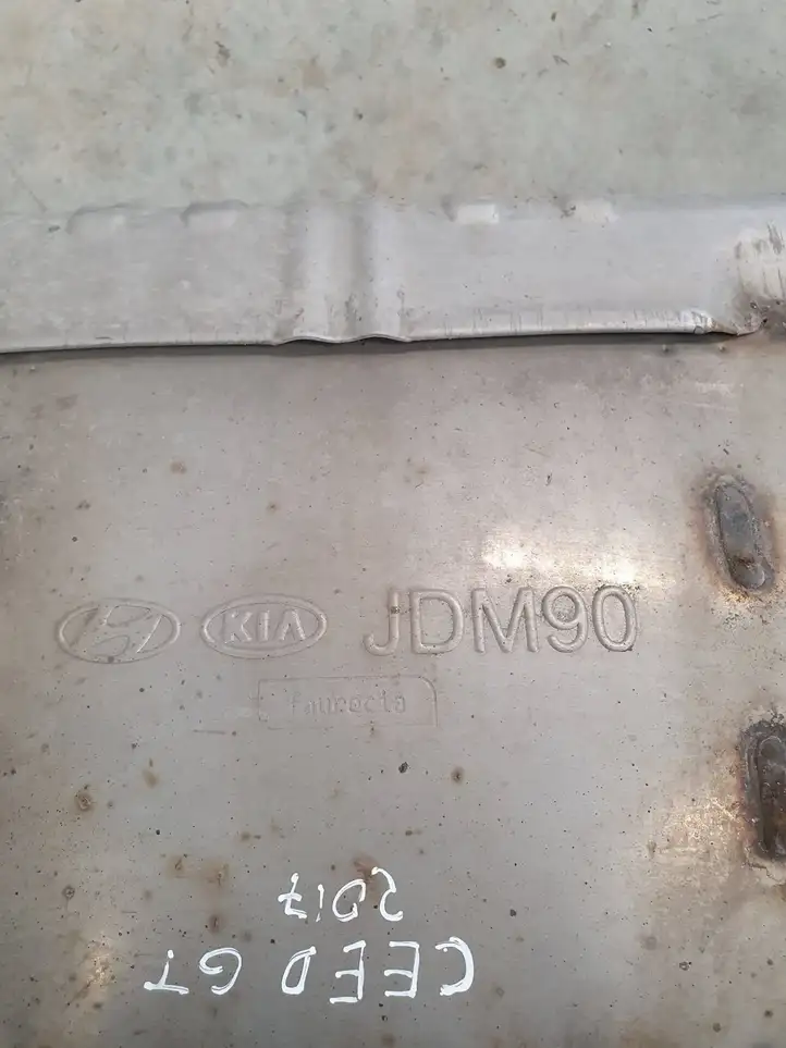 Kia Ceed (2015 - 2018) JDM90 Глушитель — фото 9