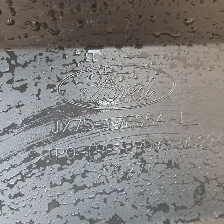 Ford Focus (2015 - 2019) JX7B17F954J Нижняя часть переднего бампера — фото 5