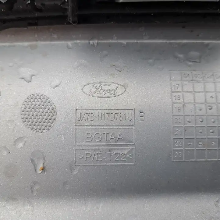 Ford Focus (2015 - 2019) JX7B17F954J Нижняя часть переднего бампера — фото 6