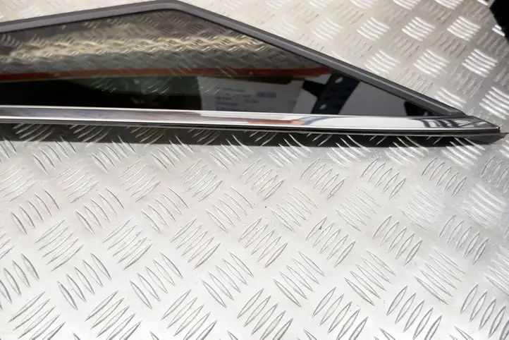 Lexus RX 450H (2015 - 2019) 6272048360 Заднее боковое стекло — фото 2