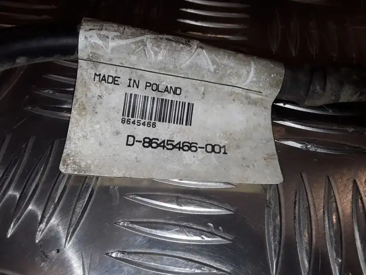 Volvo XC90 (2006 - 2014) 8645466 Плюсовой провод аккумулятора — фото 4