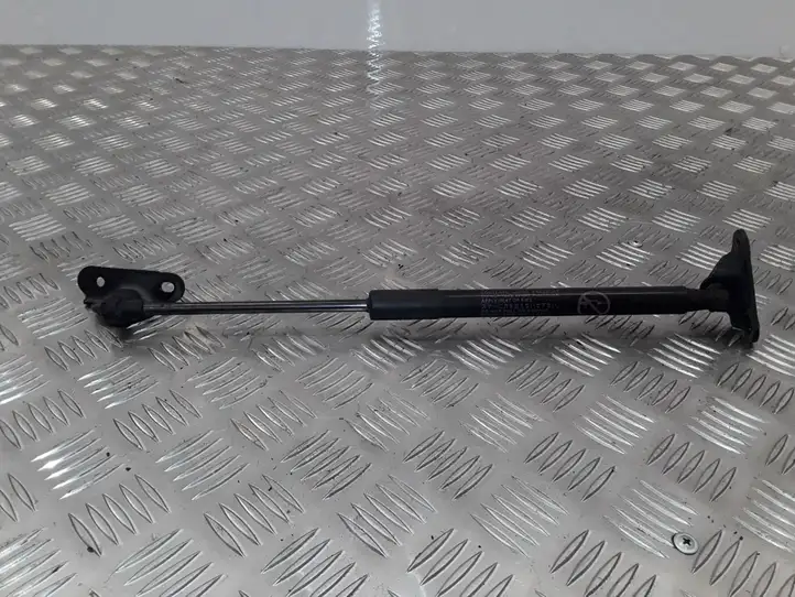 Toyota Auris E180 (2012 - 2018) 6895002130 Амортизатор крышки багажника — фото 1