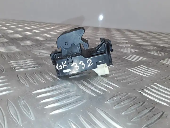 Toyota Auris E180 (2012 - 2018) 192801 Кнопка стеклоподъемников — фото 1