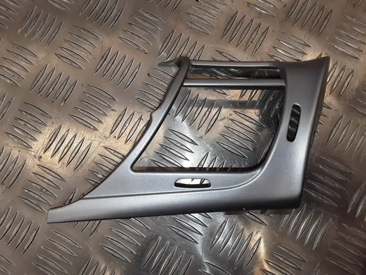 Lancia Ypsilon (2006 - 2011) 363100 Боковой воздушный дефлектор — фото 1