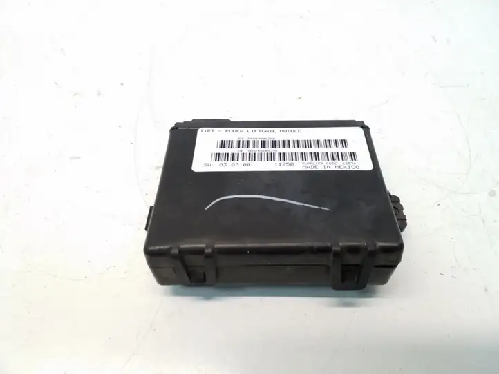 Chrysler Town and Country (2010 - 2016)  P68079913AB Блок управления крышки багажника