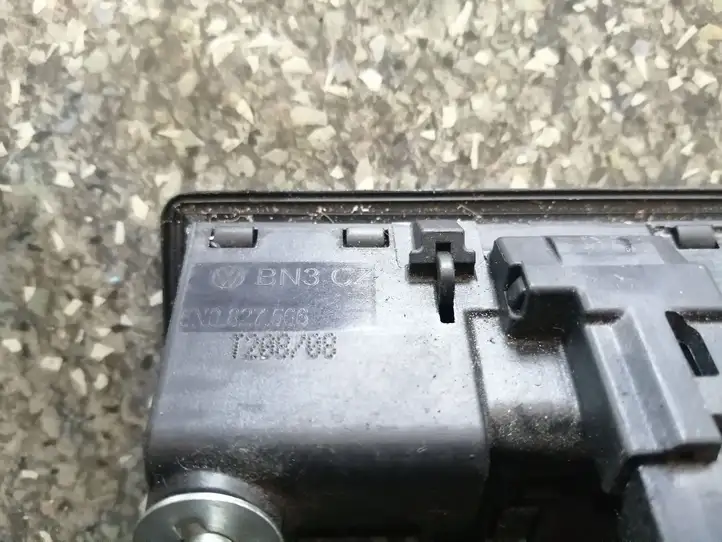 Volkswagen PASSAT B6 (2005 - 2010) 5N0827566 Кнопка закрытия крышки багажника — фото 4
