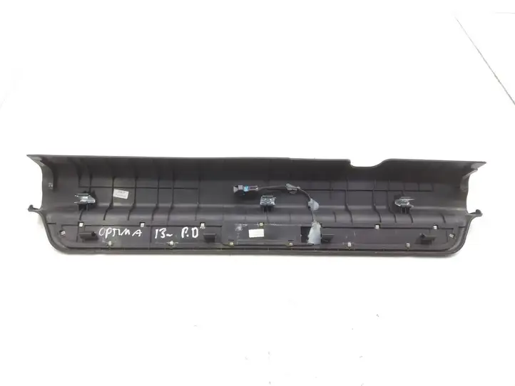 Kia Optima (2010 - 2013) 858812T100 Внутренняя отделка переднего порога — фото 2