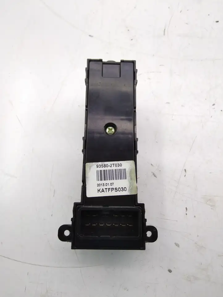 Kia Optima (2010 - 2013) 935802T030 Кнопка стеклоподъемников — фото 3