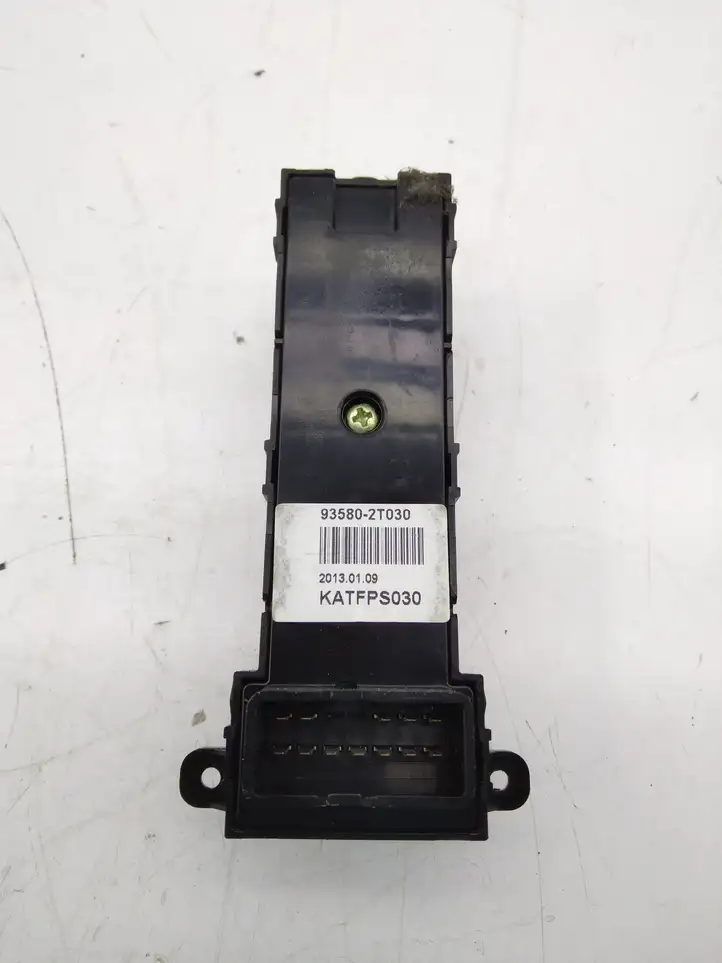 Kia Optima (2010 - 2013) 935802T030 Кнопка стеклоподъемников — фото 3